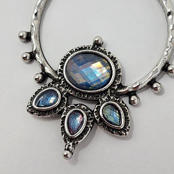 Silver Boho Queen Labradorite Earrings - Picture 3 of 5